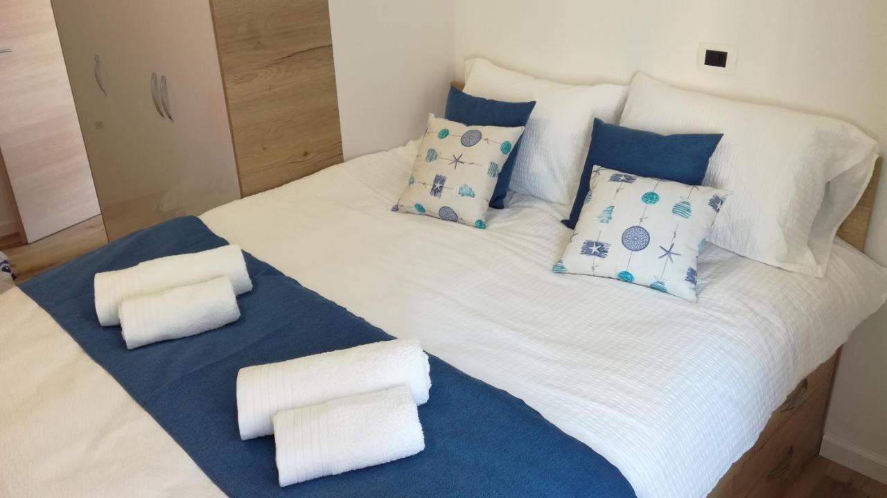 Apartmaji Apollonio Izola Εξωτερικό φωτογραφία